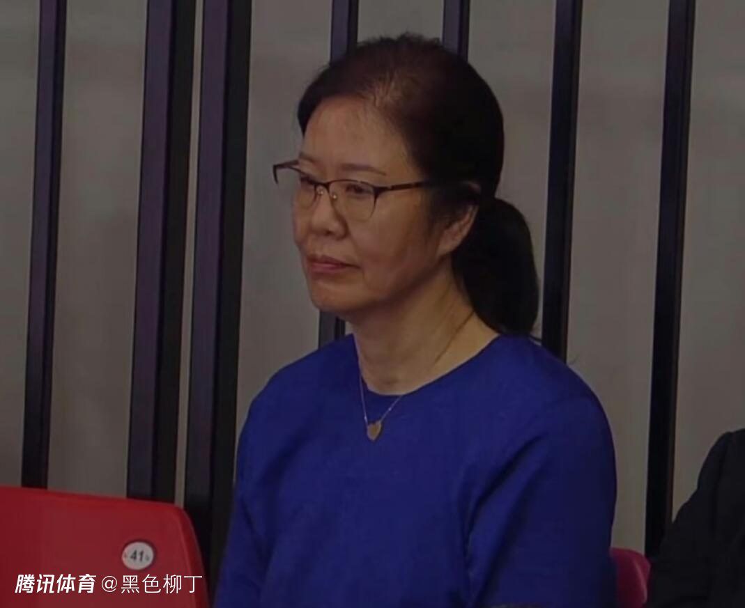 学生上课摸下面视频